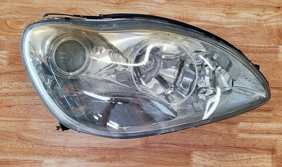 Mercedes Benz S500 [A2208202861] OEM Passenger Side Headlight 