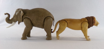 Jurassic World Parks Island 10'' Lion and Elephant Action Figure Toy w/ No Sound