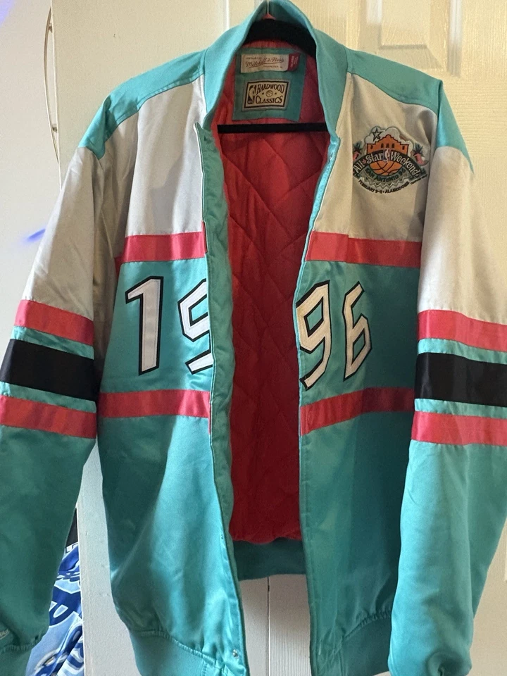 Vintage 1996 San Antonio, Spurs All-Star Weekend Saturn Jacket Plus Matching Hat - Image 3 of 4