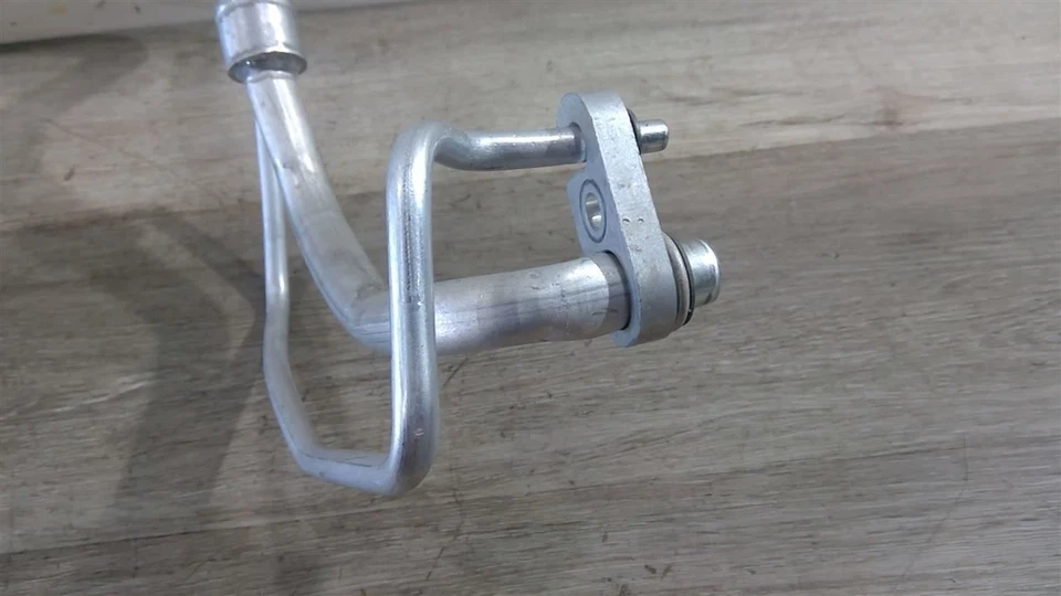 Tubo de manguera de aire acondicionado Ford Fusion 2018-2021 OEM HS7H-19E881-BB Foto 3 de 4