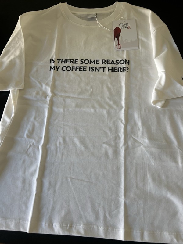 The Devil Wears Prada 2 —T-shirt from the Milan Premiere (Size L) W/ Tote Bag