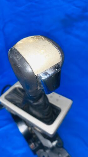 2003-2004 OEM Lincoln Navigator Floor Shifter Gear Shift Lever Selector Assembly - Picture 2 of 8