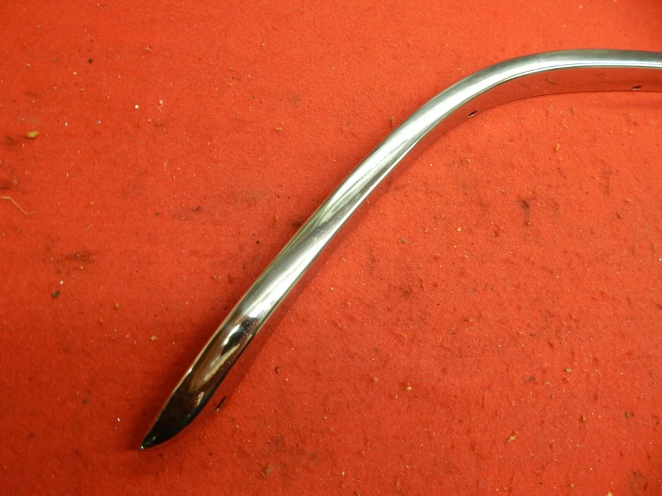 Moldura de apertura de rueda de cuarto de rueda derecha Mercury Monterey 60 usada #C0MB-5829164-A bonita Foto 2 de 4