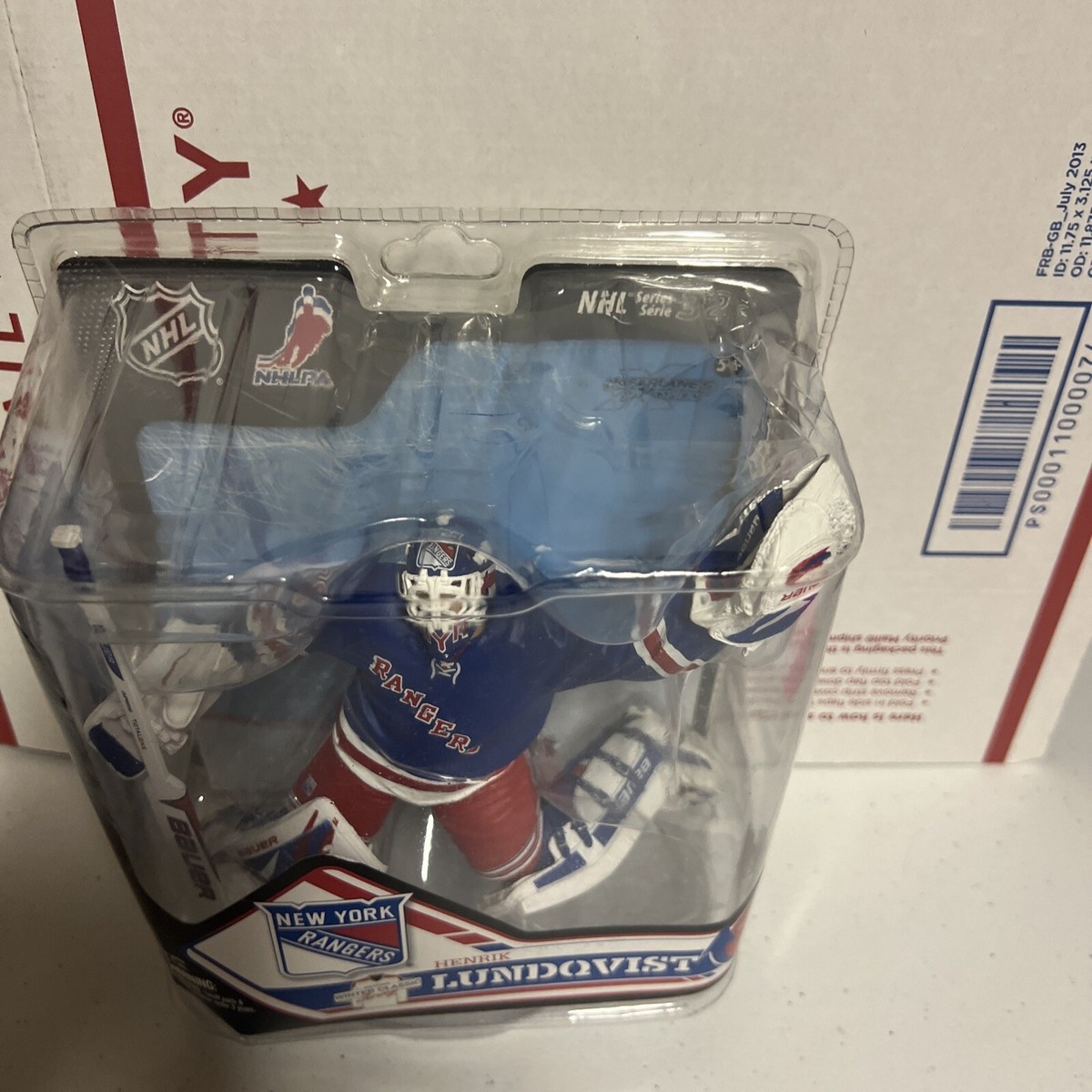 McFarlane NHL 32 Henrik Lundqvist NY Rangers Figure Winter Classic