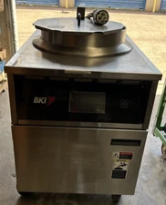 BKI BLF-TC 24" Floor Model Electric Full Pot Fryer w/ 75-Lb. Capacity