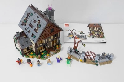 LEGO Ideas 21341 Hocus Pocus