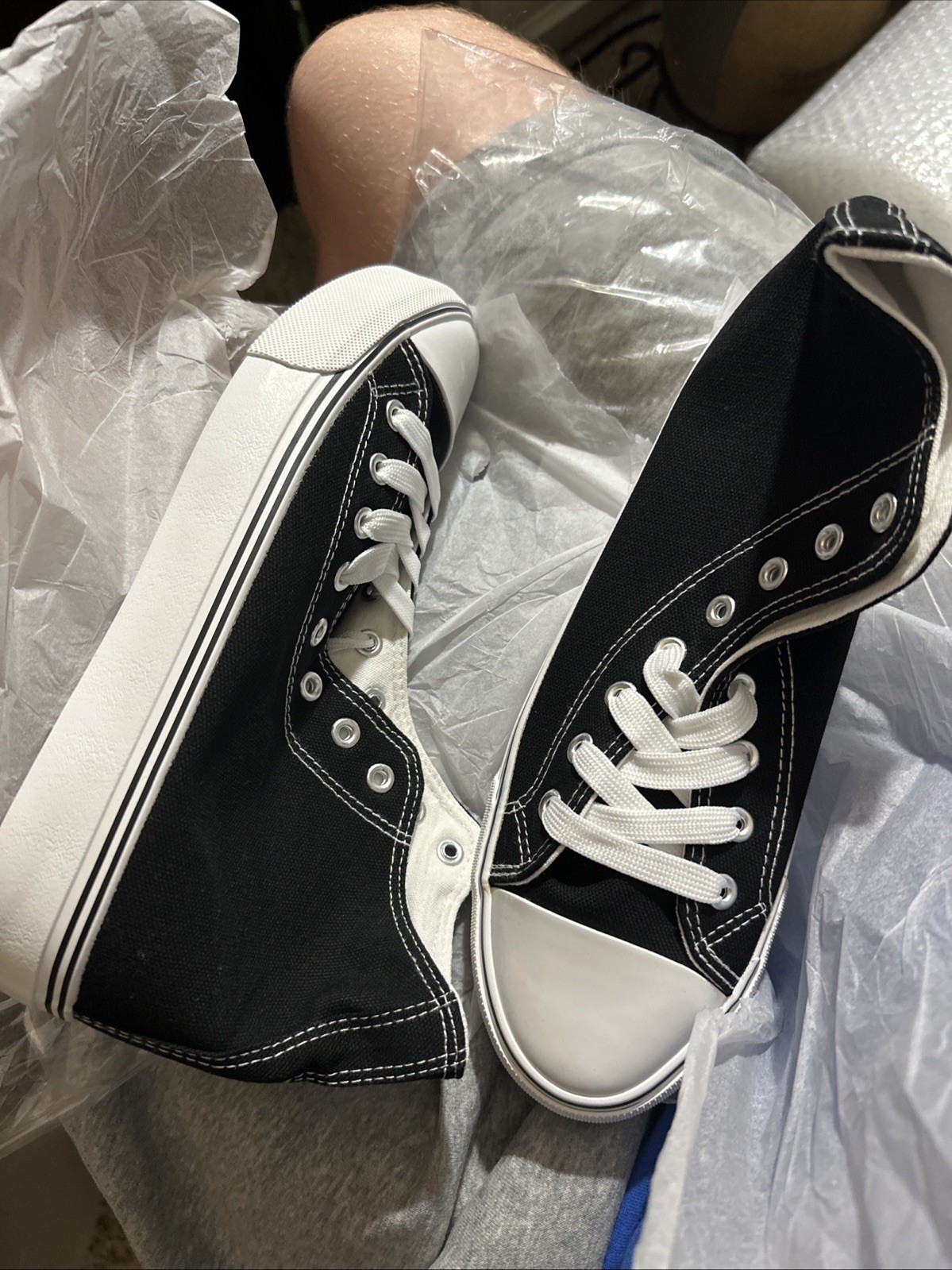 ZGR Womens Canvas Sneakers High Top Lace ups Casual Walking Shoes Black Size 9