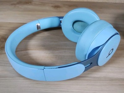 Beats Solo Pro Wireless On-Ear Bluetooth Headphones Light Blue A1881 H1 Chip  
