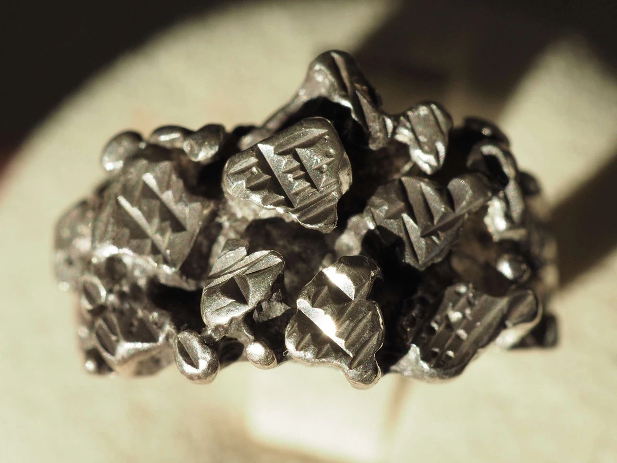 Bague en argent massif et zircons colorés