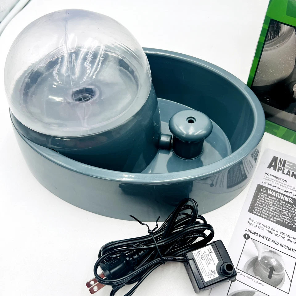 Fuente de agua Animal Planet flujo automático para mascotas para gatos y perros, enchufe de pared Foto 4 de 4