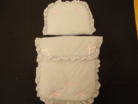 Beautiful Pram Set Quilt & Pillow Colour Grey / Pink Bows Beautiful Pram Set Quilt & Pillow Colour Grey / Pink Bows
