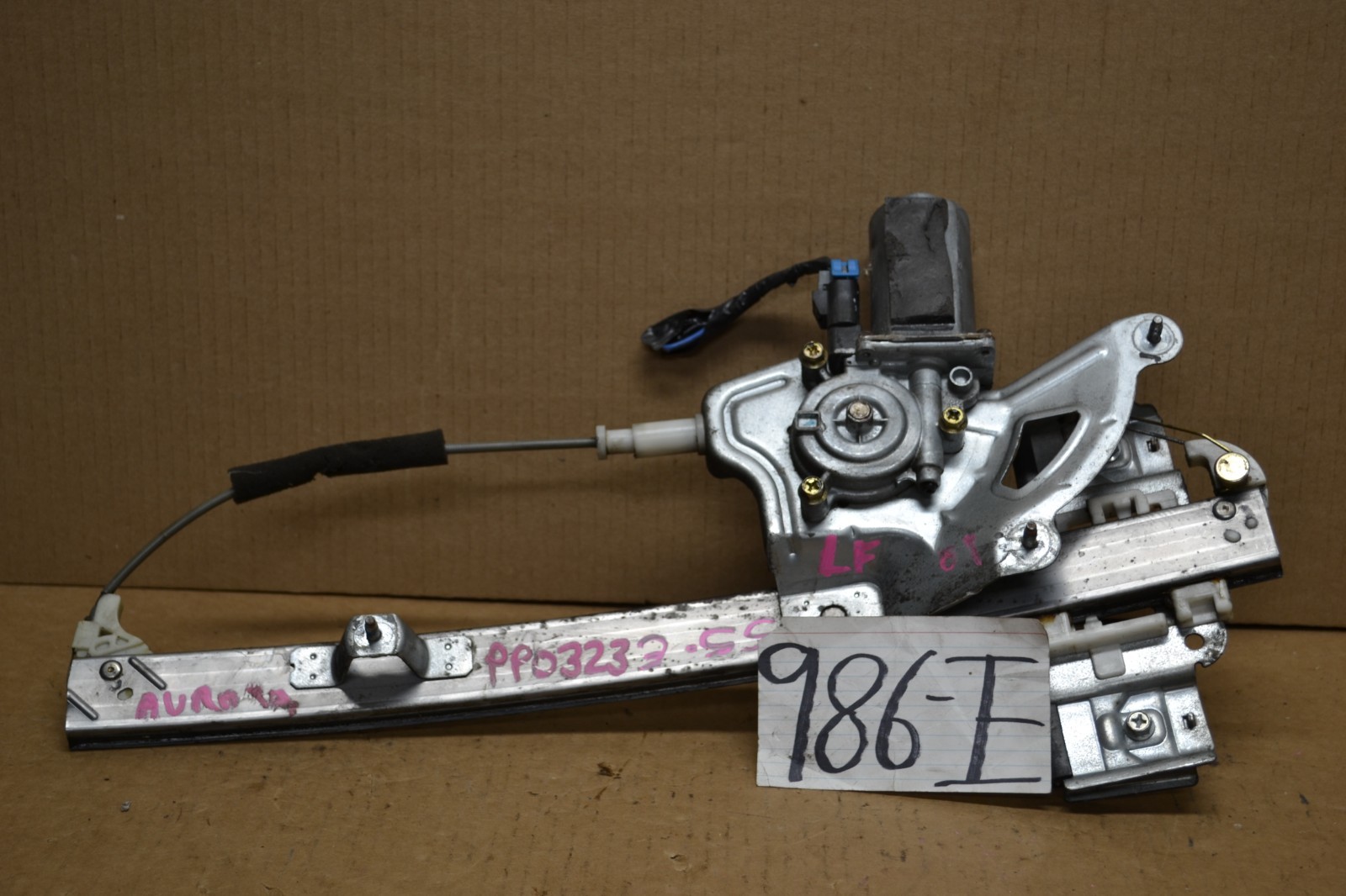 00 01 02 03 04 05 Aurora FRONT DRIVER Side Window Regulator W/ Motor #986-E