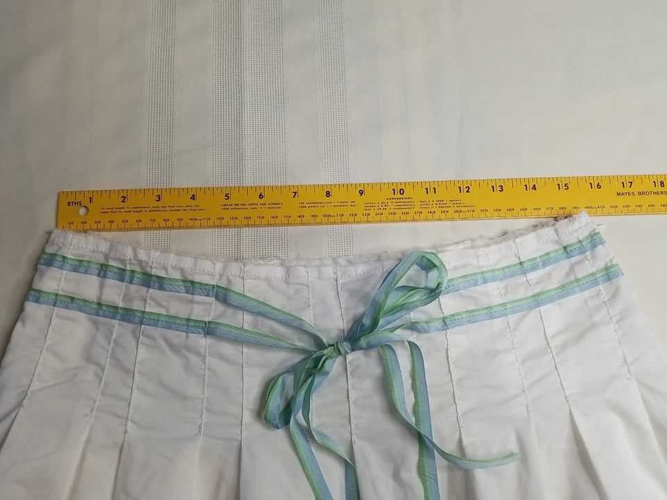 Saia Old Navy Feminina 6 Branca Curta Gravata Cintura Forrada Mistura de Algodão Casual - Imagem 4 de 4