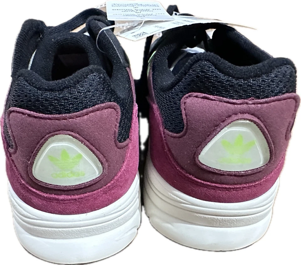 阿迪达斯原装青少年儿童跑步鞋 YUNG 96 J 尺码 4.5 全新 — 第 4/4 张图片