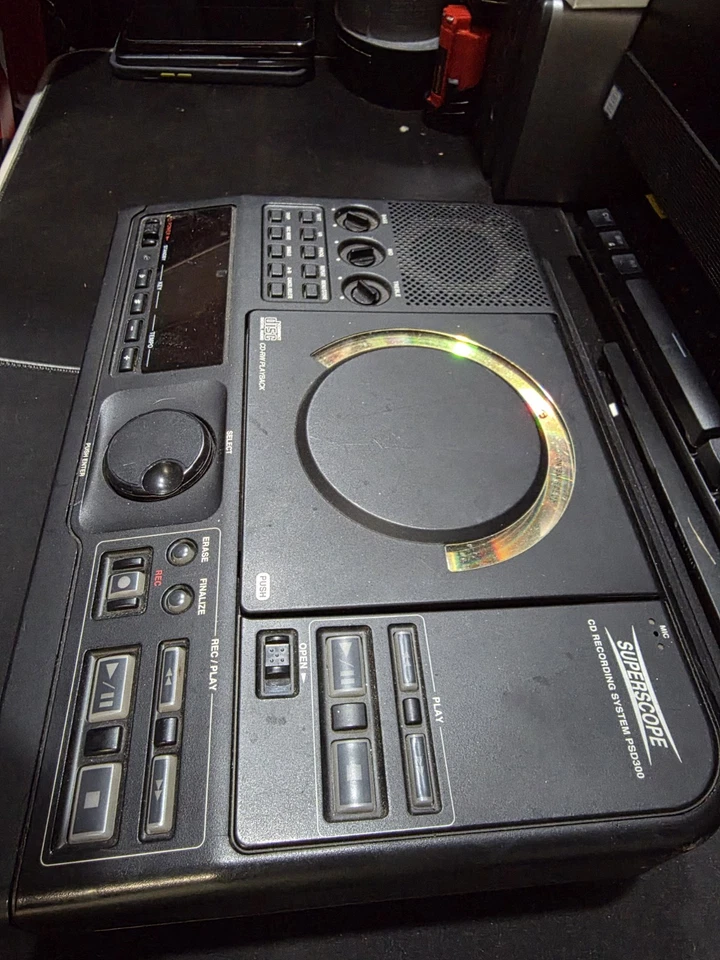 Superscope PSD340 Music Practice System POWERS ON - Image 3 of 4