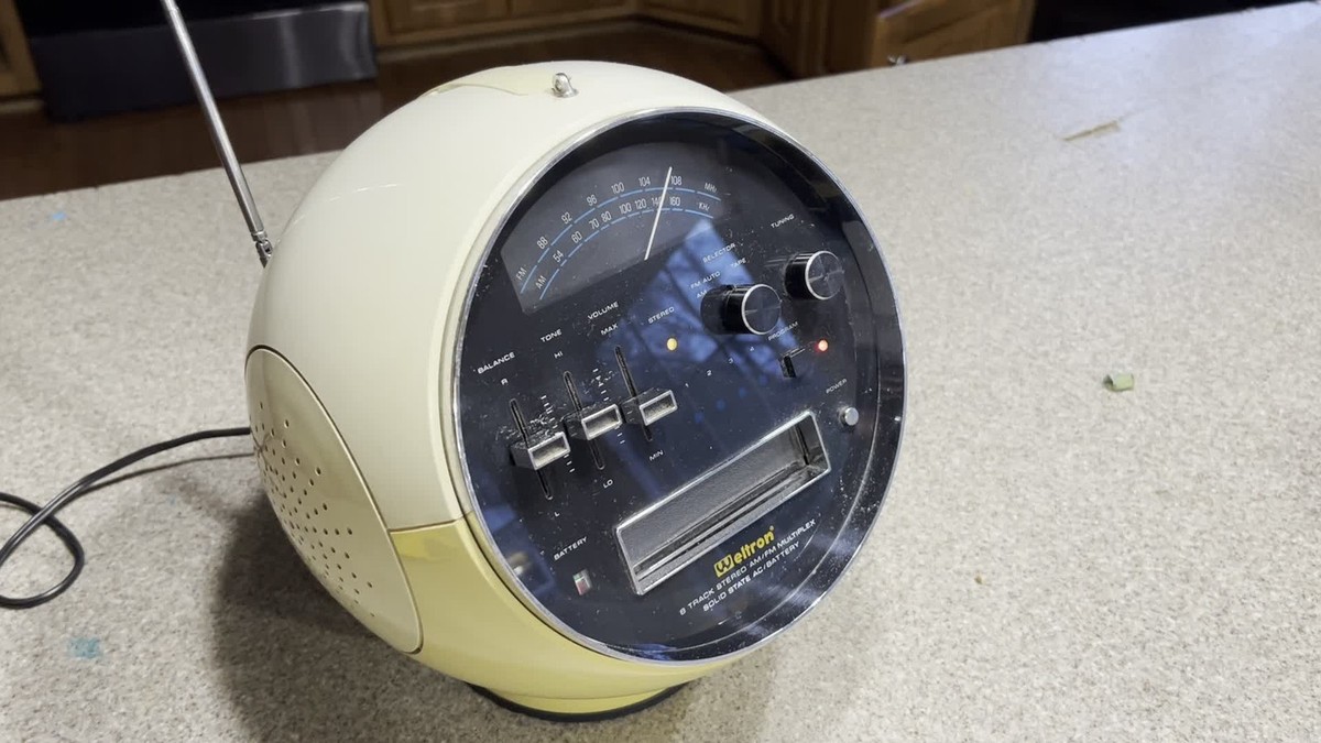 Weltron 2001 Weltron 2005 ウェルトロン スペースエイジ Vintage Weltron 2001 Space Ball 8 Track Player AM/FM Radio Space