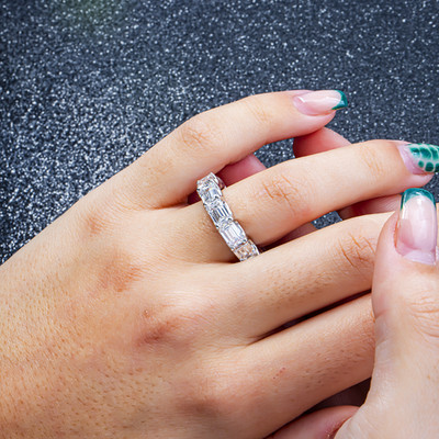 14K White Gold Emerald Diamond Eternity Ring 9 CT