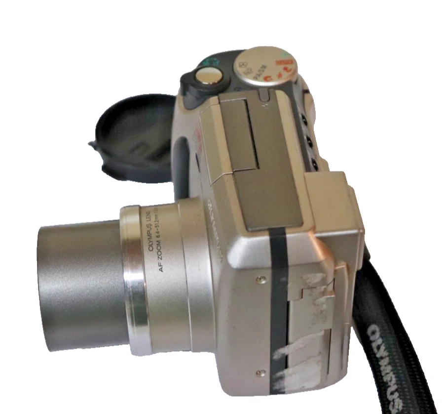 OLYMPUS CAMEDIA- 3.0 MEGA PIXEL - DIGITAL CAMERA -MODEL C-720 ULTRA ZOOM-VINTAGE - Image 3 of 4