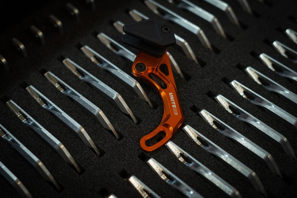 Chainguide UK Made - Image 2 of 2