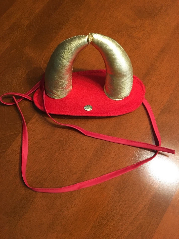 Dogs Customs Dress Up. Devil Horns & Cape. Neck 16 1/2”. Cape 19”L By 20” Size S - Image 4 of 4