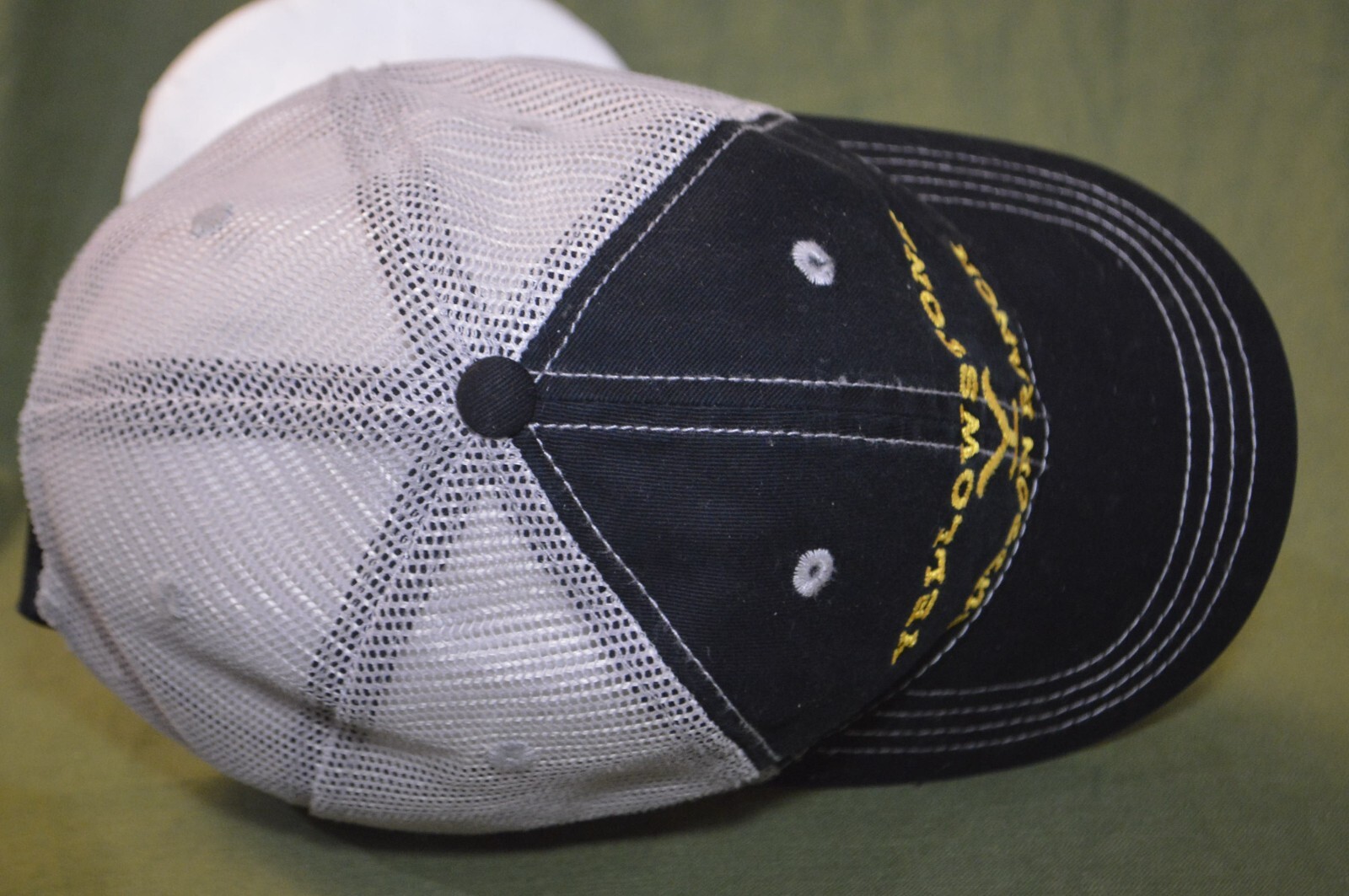 Yellowstone Dutton Ranch Snapback Black/Gray Mesh… - image 8