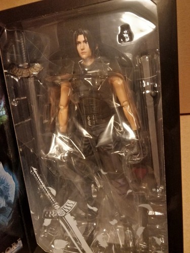 FIGURA KAI CRISIS CORE FINAL FANTASY VII 7 REUNIÓN ZACK FAIR 2ª CLASE PLAY ARTS - Imagen 4 de 18