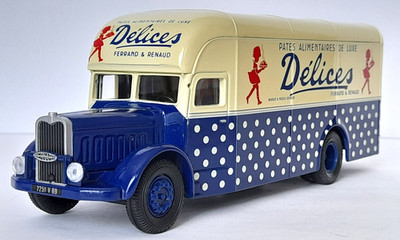 Corgi Heritage EX72012 Bernard Type 110 Fourgon - Box Van - Delices de Luxe Pate