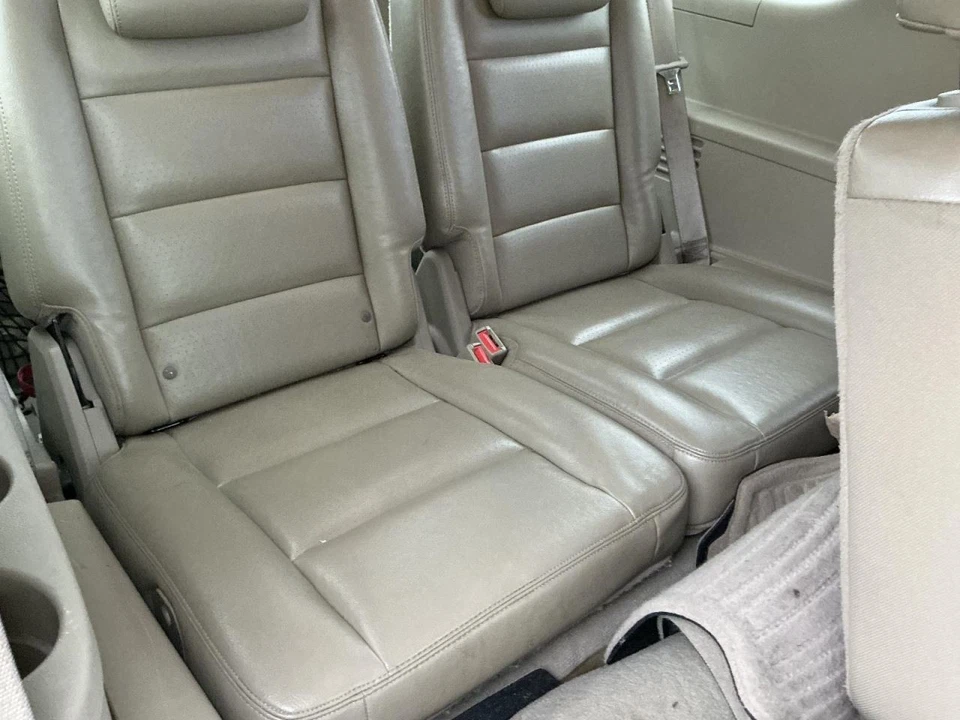 FREESTYLE 2005 Third Row 50/50 Split Bench Seat Leather Beige 834334 Foto 2 de 4