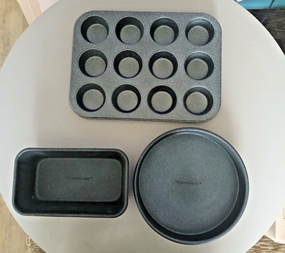 Granitestone 9'' Loaf Pan & Round Cake Pan Plus 1 Unbranded 12 Cup Muffin Pan