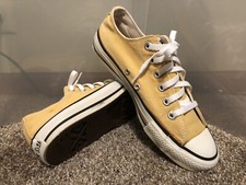 Vintage Converse All Star Made in USA Men's Shoes Size 6 yellow canvas sneakers