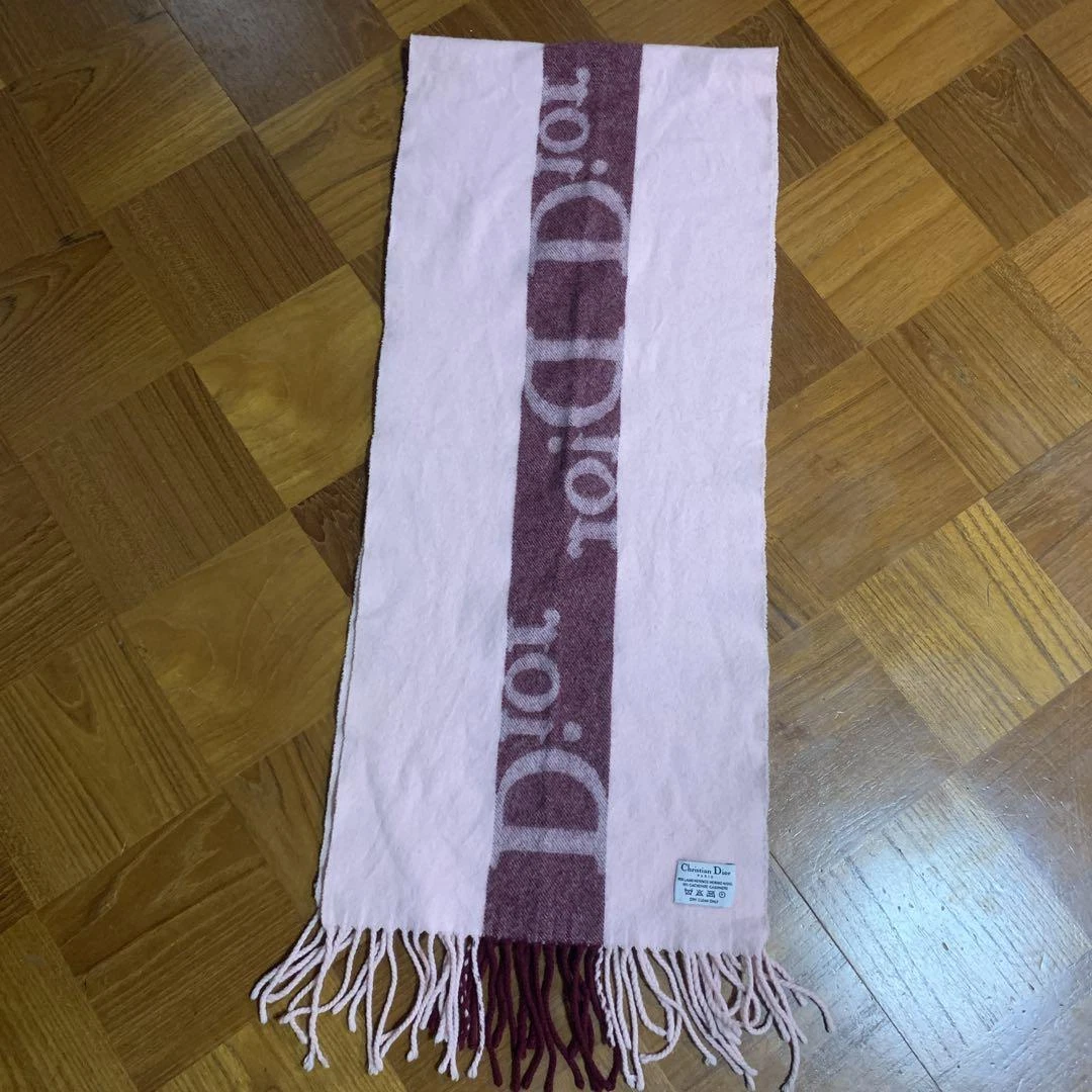 Authentique écharpe Christian Dior rose cachemire laine logo marque hiver saison