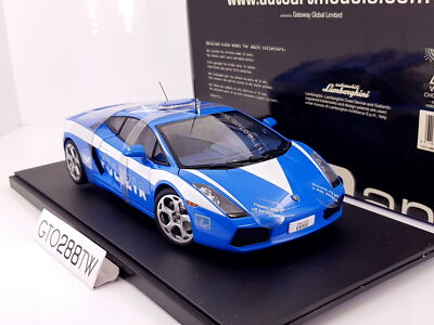 AUTOart 1:18 scale Lamborghini Gallardo Police Car 2003 (74576) w