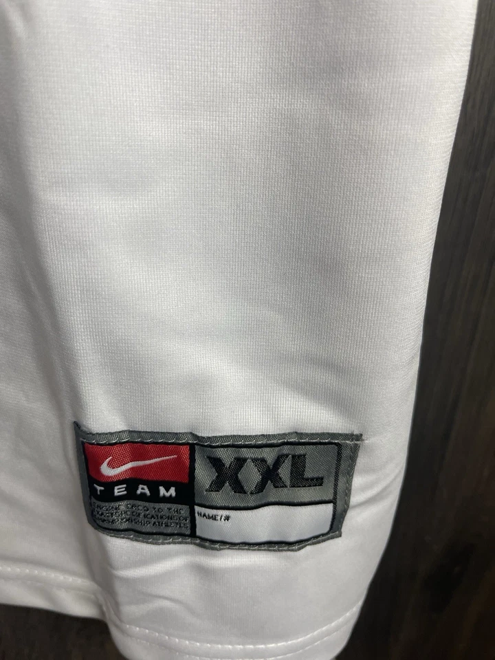 Nike NCAA Wyoming Cowboys Josh Allen #17 Jersey Adulto 2XL Blanco Nuevo con Etiquetas Foto 4 de 4