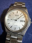 Vintage Seiko SQ100 Quartz Day Date Watch 8223-8010 Stainless Steel Running