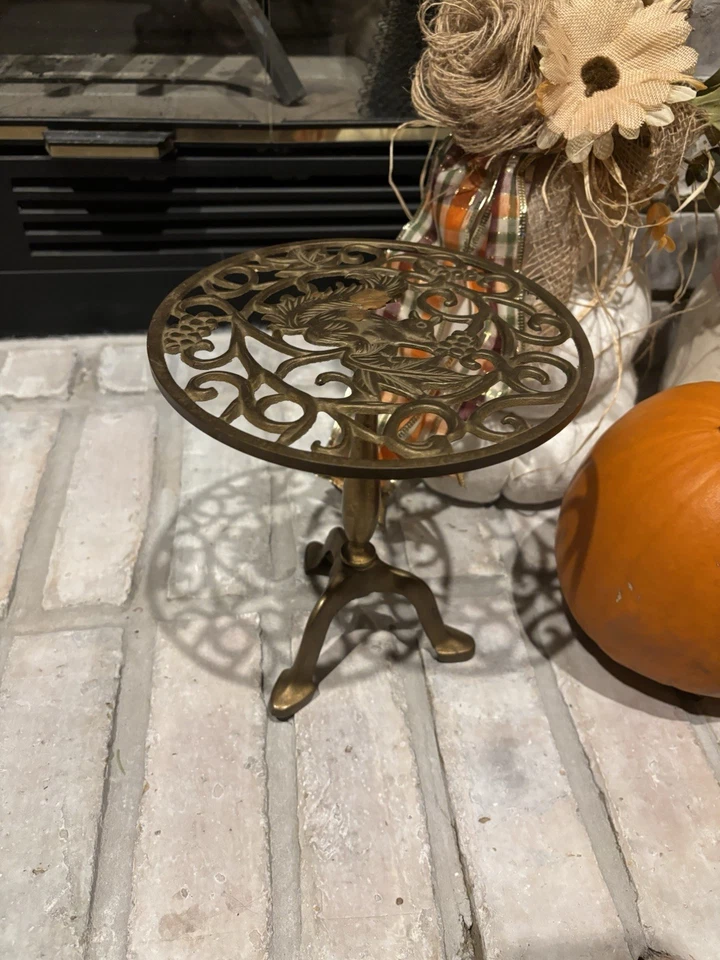 Soporte para plantas de latón pequeño diseño ardilla vintage, soporte de 3 patas Foto 2 de 4