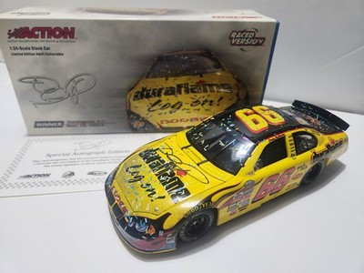 AUTOGRAPHED (1 OF 288) 2004 Jamie McMurray #66 Duraflame