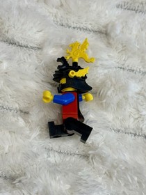 Lego Dragon Knights 6105 Yellow Plumes Knight 2 Castle Minifigure