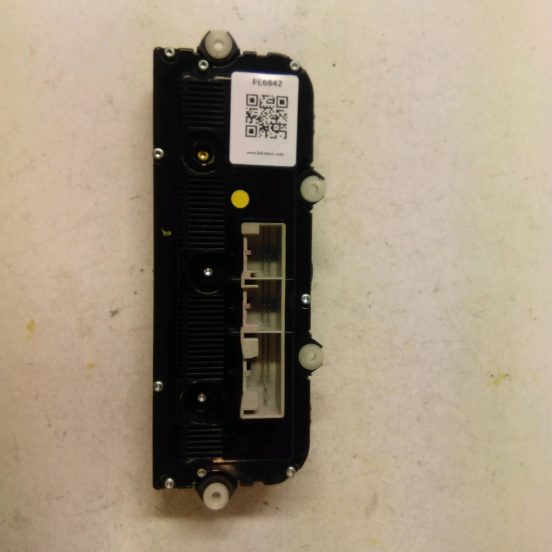 BLOCCO COMANDO CLIMATIZZAZIONE VOLKSWAGEN GOLF 5K AJ 2.0 fe6842 1K0819047CHWHS
