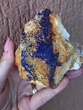 Minerali *** CRISTALLI DI AZZURRITE SU LIMONITE