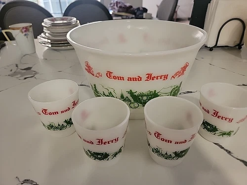 Hazel Atlas Tom & Jerry Egg Nog Punchbowl Set Complete with Milk Glass 4 Mugs