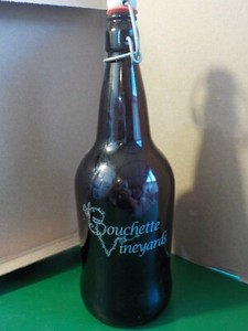 Bouchette Vineyards 32 oz Brown Wine Bottle (SB 2-2)