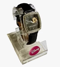 DISNEY MICKEY MOUSE SURROUNDED IN CRYSTALS WRISTWATCH