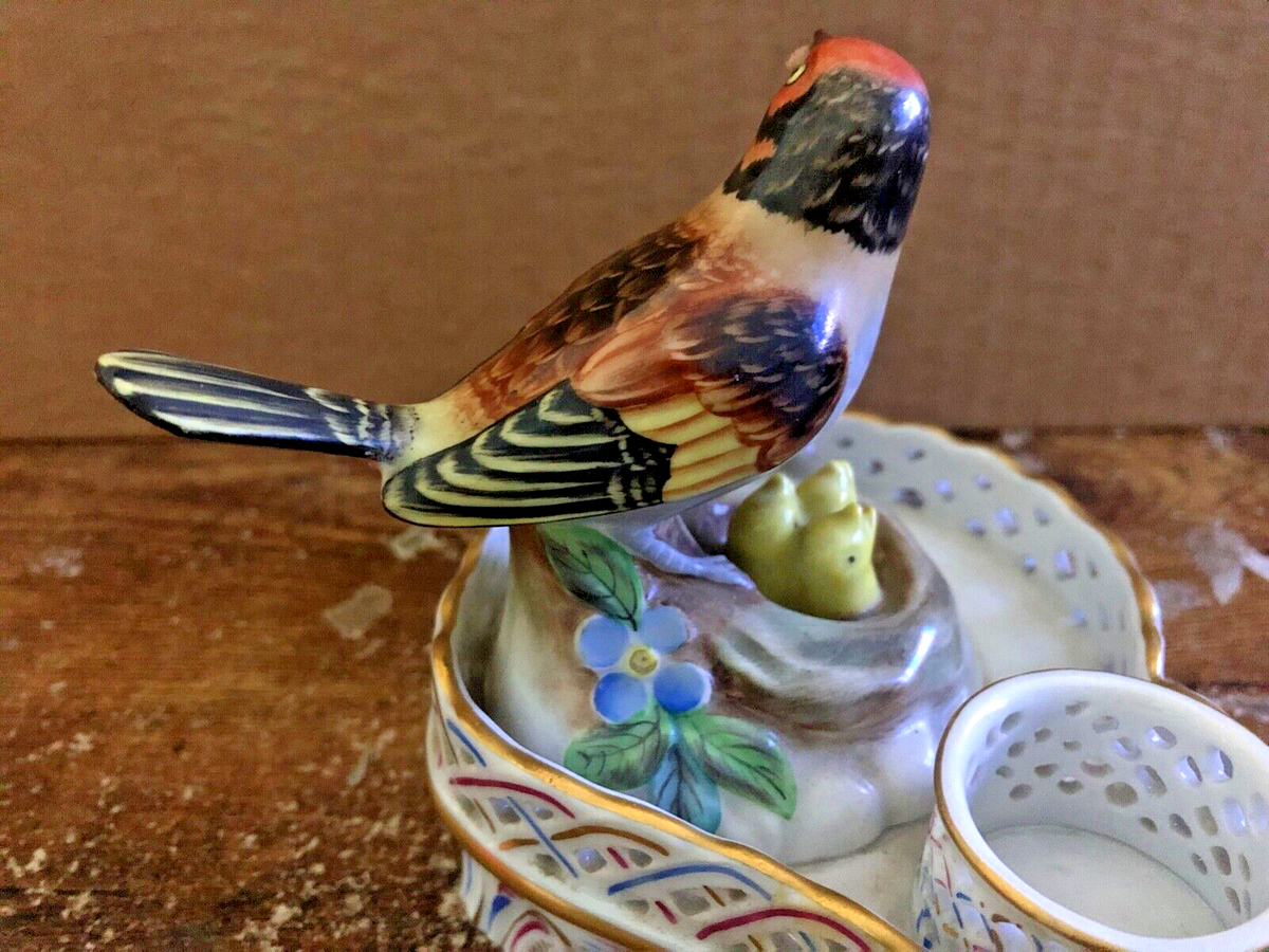 Lovely HEREND Hungary Reticulated Porcelain Birds Inkwell