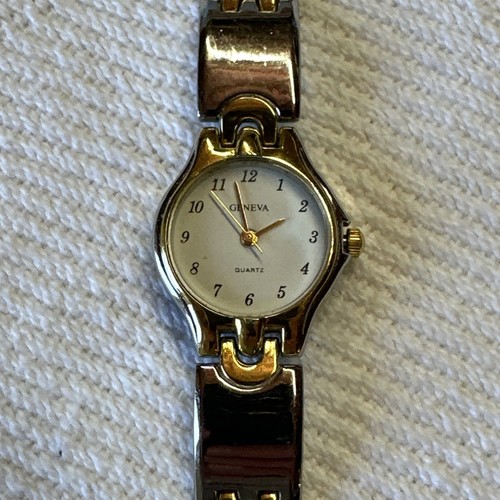 Geneva Watch used Unisex Casual Classic Stainless Steel Silver Tone New Battery