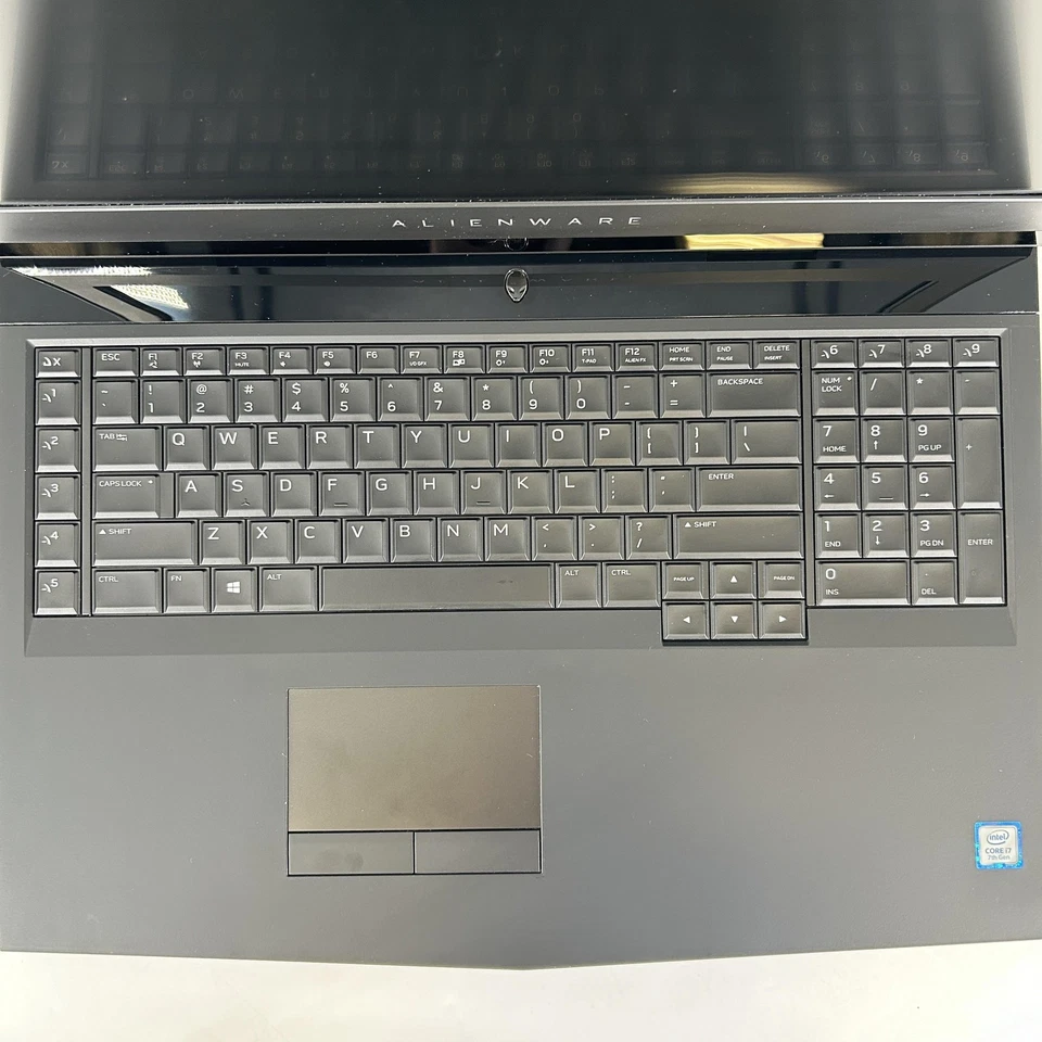 Dell Alienware 17 R4 120Hz 2K i7-7820HK 2.90GHz 32GB 256GB SSD/1TB HDD GTX 1070 - Image 2 of 4