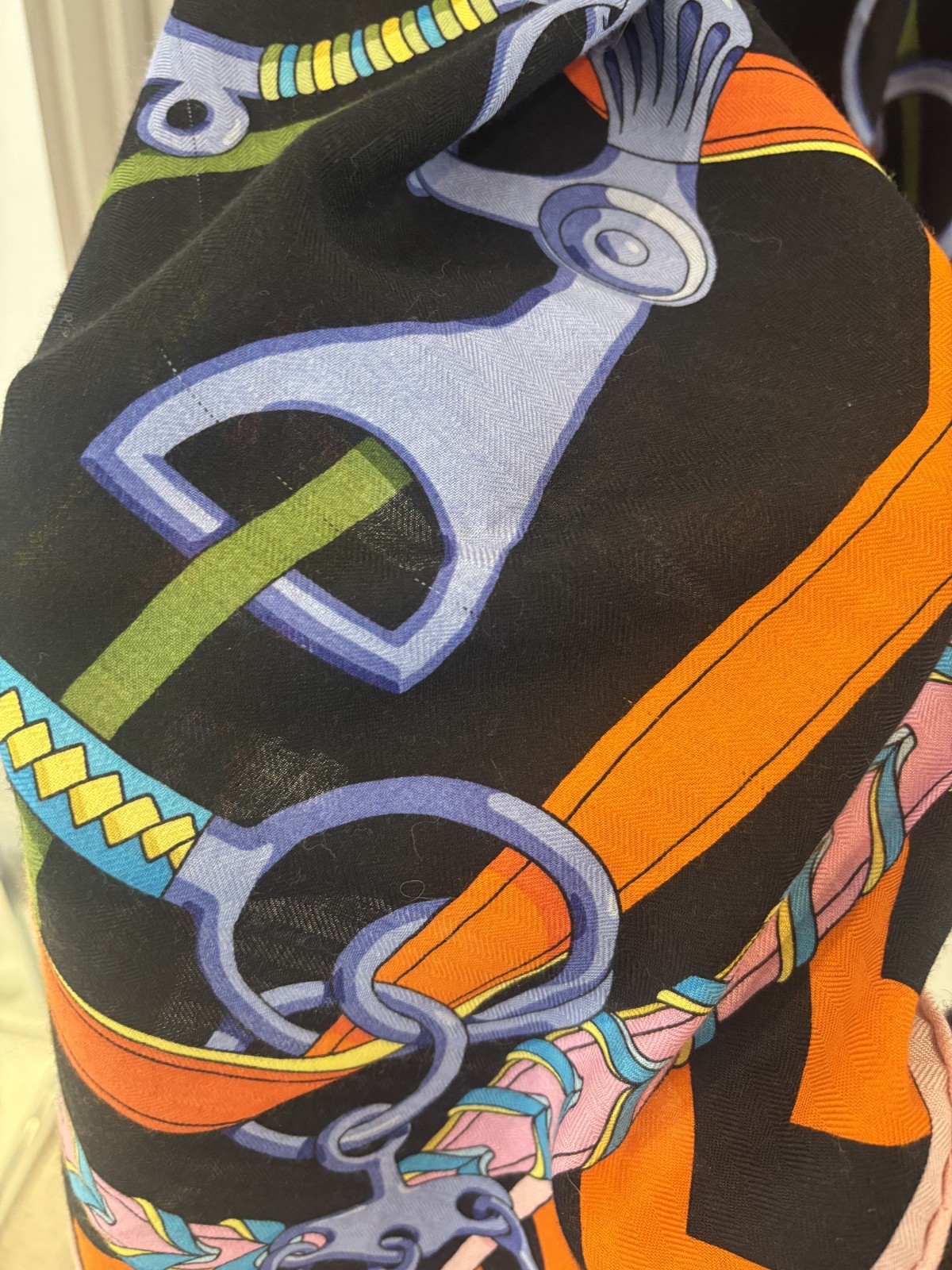 HERMES Chale 140 Shawl "PANOPLIE EQUESTRE" 70percent Cashmere 30percent Black Orange image 6