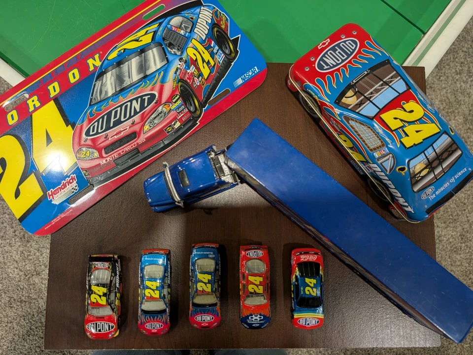 Jeff Gordon Diecast Cars, Semi Truck, Tin And License Plate - Image 2 of 4