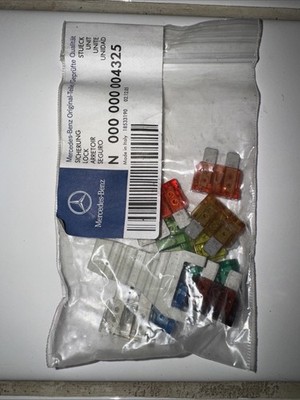 Mercedes Benz OEM  W164 ML350 ML63 Fuses Spare Fuse Kit N000000004325