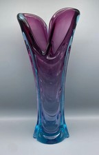 Vaso vetro Murano sommerso viola blu design portafiori 1970 ca