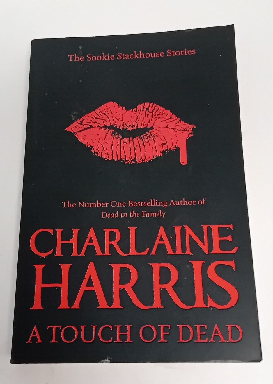 A Touch of Dead - Charlaine Harris - Paperback